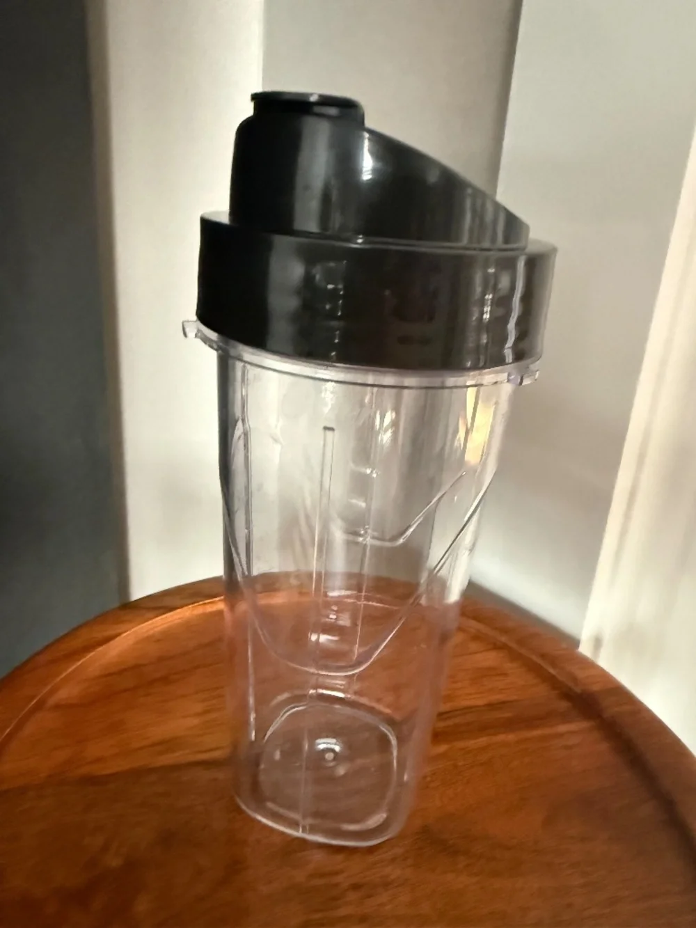 Oster Blender 24 oz Blend N Go Smoothie Cup w/ Flip Top Sip Screw On Lid 188119
